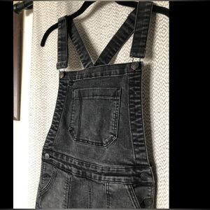 Brandi Melville adjustable Overalls!